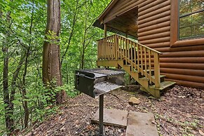 Sugar Bear Mountain Hideaway 3 Bedroom Cabin by RedAwning