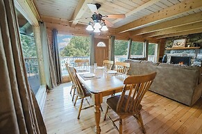 Bearly Hidden Ridge 5 Bedroom Cabin by RedAwning