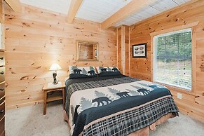 Bearly Hidden Ridge 5 Bedroom Cabin by RedAwning