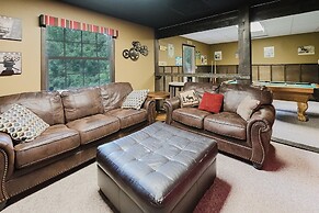 Bearly Hidden Ridge 5 Bedroom Cabin by RedAwning