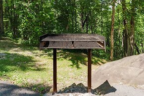 Bearly Hidden Ridge 5 Bedroom Cabin by RedAwning