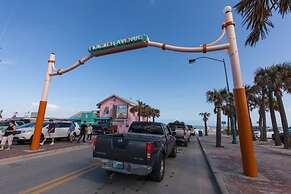 Seaside S 4302 1 Bedroom Condo by RedAwning