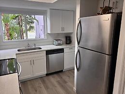 Coconut Palms Townhome 2 Bedroom Townhouse by RedAwning