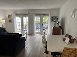 Coconut Palms Townhome 2 Bedroom Townhouse by RedAwning