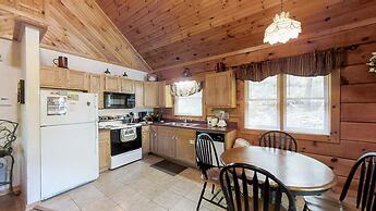 Always Misbehavin 1 Bedroom Cabin by RedAwning