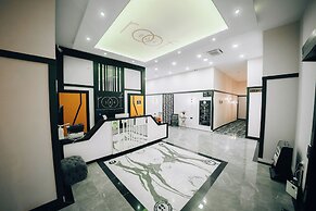 Roof 264 Hotel and Suites