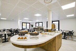 Brit Hotel Confort Loches