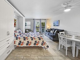 Inlet Sands - 204 - Studio home by RedAwning