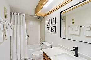 Perfectly Located 1br - Steps To Ski & Apres Fun - Sleeps 4 1 Bedroom 