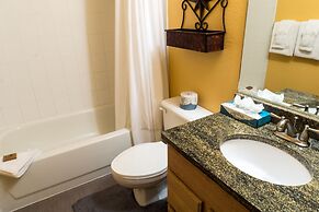 Bright Winter Stay W/skylight 2br/ba Short Stroll To Main St 2 Bedroom