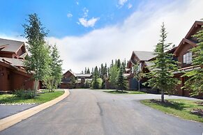 Soaring Ceilings + Mins To Gondola/apres-ski - 2br Sleeps 6 2 Bedroom 