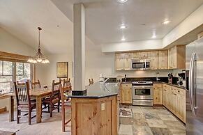 Soaring Ceilings + Mins To Gondola/apres-ski - 2br Sleeps 6 2 Bedroom 