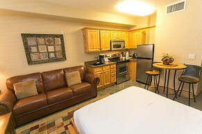 Massive Condo with Views and Rustic Furnishings by RedAwning - Save 20