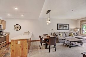 Refined  With Sunny Views 2 Blocks To Downtown Breck 1 Bedroom Condo b