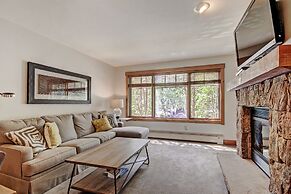 Refined  With Sunny Views 2 Blocks To Downtown Breck 1 Bedroom Condo b