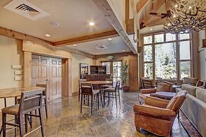 Refined  With Sunny Views 2 Blocks To Downtown Breck 1 Bedroom Condo b