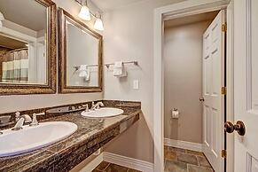 Winter Ski-in/out Studio Sleeps 4, Steps To Historic Main St Studio Be