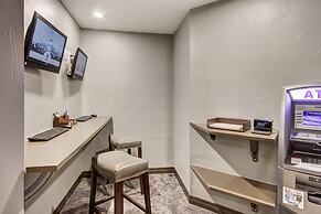 Winter Ski-in/out Studio Sleeps 4, Steps To Historic Main St Studio Be