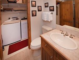 Ski In/out Lodge With Private Lifts, 2br 2ba Next To Golf 2 Bedroom Co