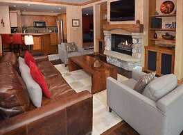 Ski In/out Lodge With Private Lifts, 2br 2ba Next To Golf 2 Bedroom Co