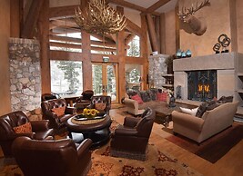 Ski In/out Lodge With Private Lifts, 2br 2ba Next To Golf 2 Bedroom Co