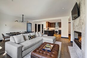 Ski-in/ Ski-out 3br 3.5ba Forest + Mountain Views Sleeps 8 3 Bedroom C