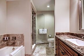 Ritz Carlton Residence Spacious with Valley Views by RedAwning - Save 