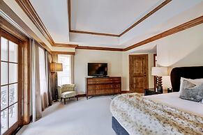 Ritz Carlton Residence Spacious with Valley Views by RedAwning - Save 