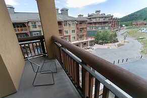 Comfort and Convenience in this Spacious Unit by RedAwning - Save 20% 