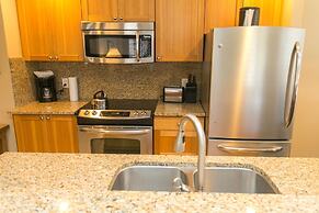 Comfort and Convenience in this Spacious Unit by RedAwning - Save 20% 