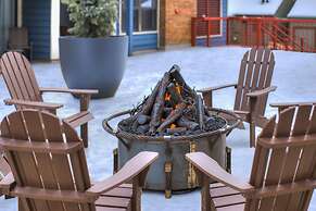 River Mtn Lodge E116C - Studio Condo by RedAwning