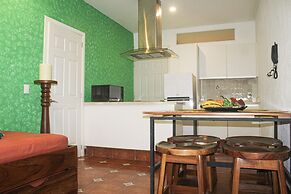 Casa Lotería -Pueblito Sayulita- Colorful, Family and Relax Experience