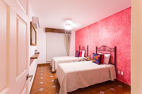 Casa Lotería -Pueblito Sayulita- Colorful, Family and Relax Experience