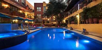 Casa Lotería -Pueblito Sayulita- Colorful, Family and Relax Experience