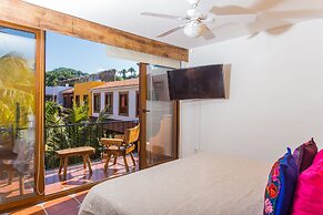 Casa Lotería -Pueblito Sayulita- Colorful, Family and Relax Experience