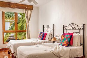 Casa Lotería -Pueblito Sayulita- Colorful, Family and Relax Experience