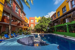 Casa Lotería -Pueblito Sayulita- Colorful, Family and Relax Experience