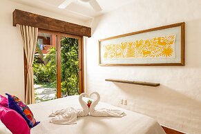 Casa Lotería -Pueblito Sayulita- Colorful, Family and Relax Experience