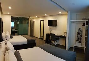 Best Western Plus Metepec & Suites