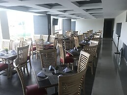 Best Western Plus Metepec & Suites