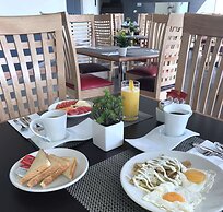 Best Western Plus Metepec & Suites