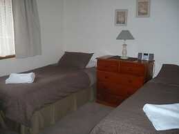 Parklake Holiday Units