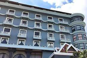 Nattirat Grand Hotel