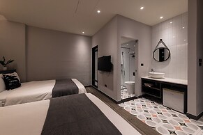 Hido Hotel II