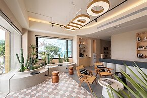Hido Hotel II