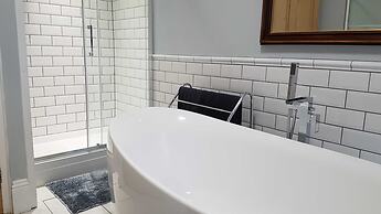 The Rocky Cove Bed & Breakfast