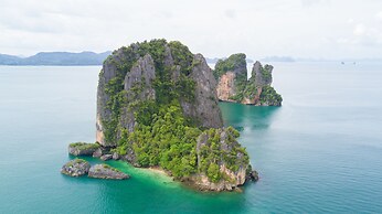 9 Hornbills Tented Camp