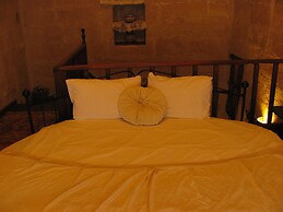 Serenity Cave Suites