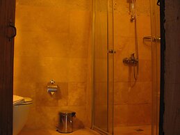 Serenity Cave Suites