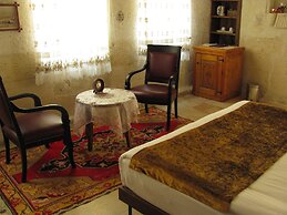 Serenity Cave Suites